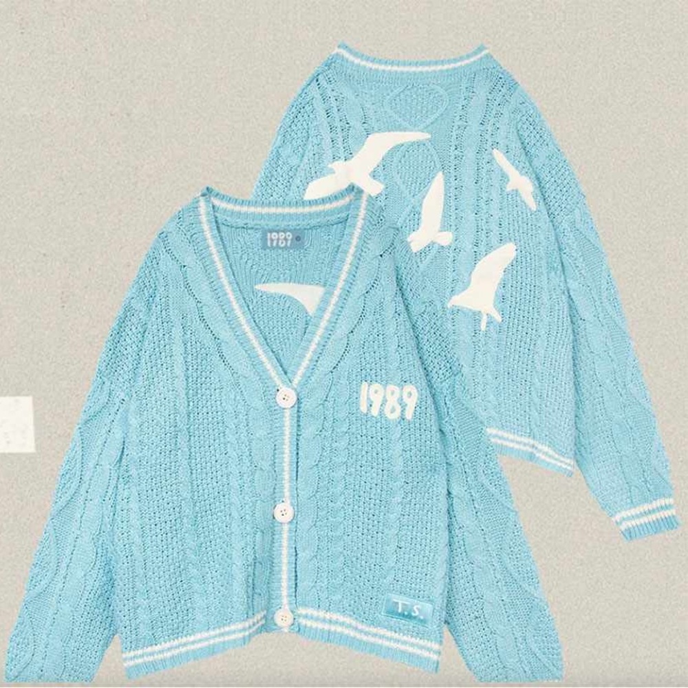 NWT official Taylor Swift 1989 Cardigan size XS/SM RARE LIMITED EDITION